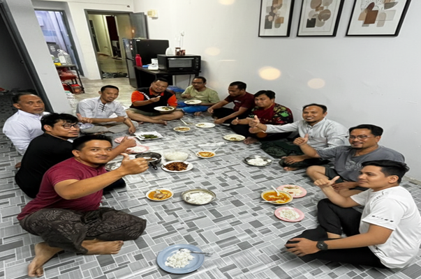International Students at UMAM Unite Cultures through Tom Yum Cooking