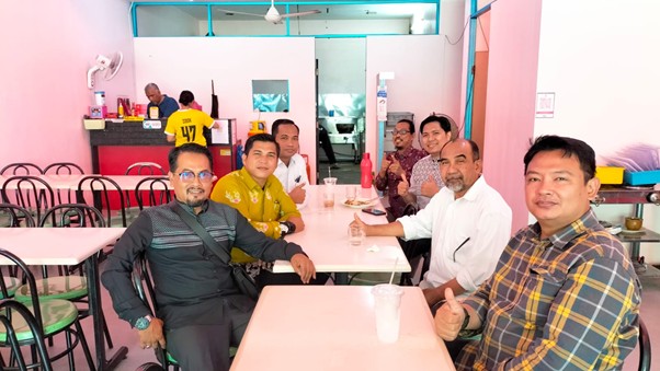 Bukan Sekadar Kampus, Ini Rumah Kedua! Kebersamaan Dosen–Mahasiswa UMAM Bikin Betah dan Penuh Energi Positif